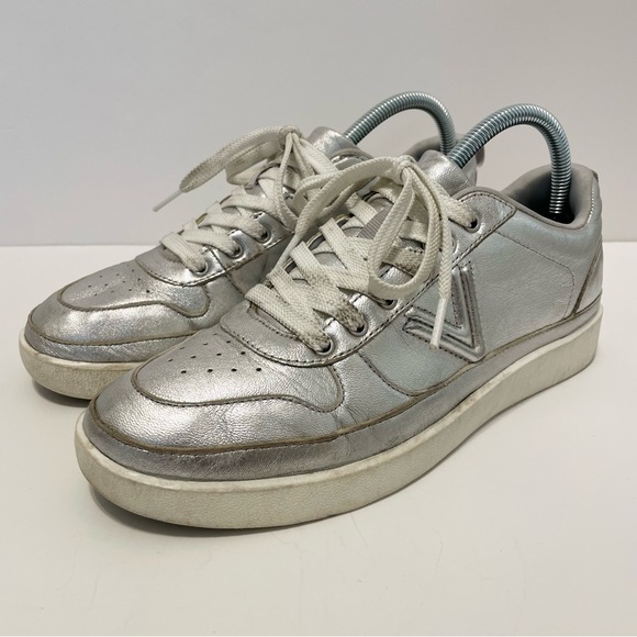 Vionic Elise Women's Leather Silver Metallic Sneaker Size 8 - Picture 3 of 15